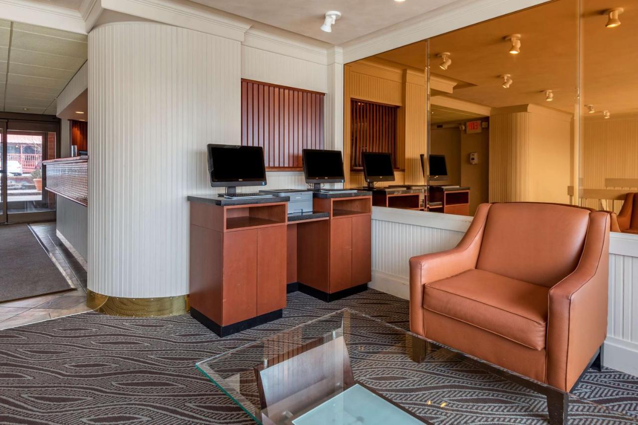 Best Western Plus Oswego Hotel And Conference Center Dış mekan fotoğraf